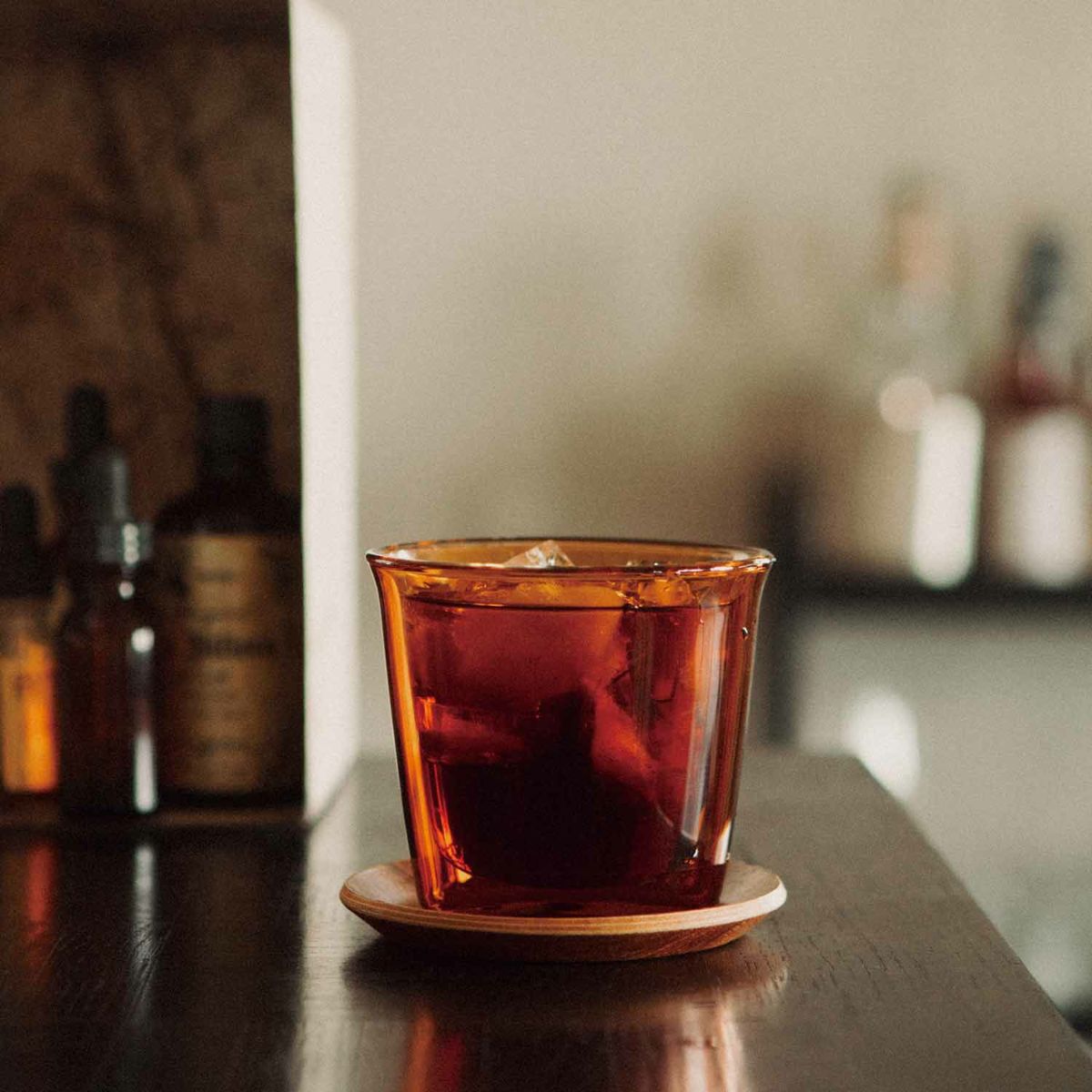 キントー キャストアンバーダブルウォールグラス 250mlの画像